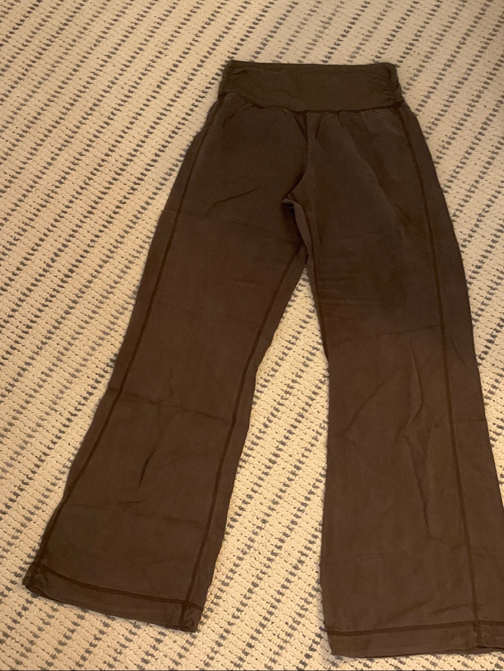 Women's Wide-Leg Lounge Pants in army green